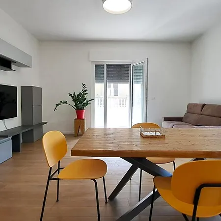 Beach House Mimi Apartment