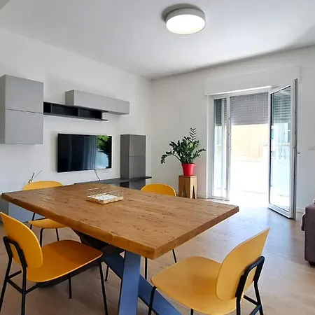 Apartment Beach House Mimi Pescara